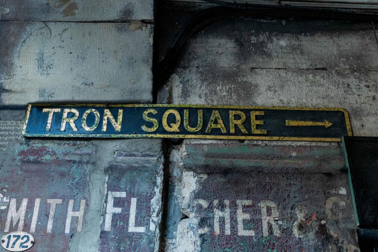 The Tron Square Residence Edinburgh Bagian luar foto